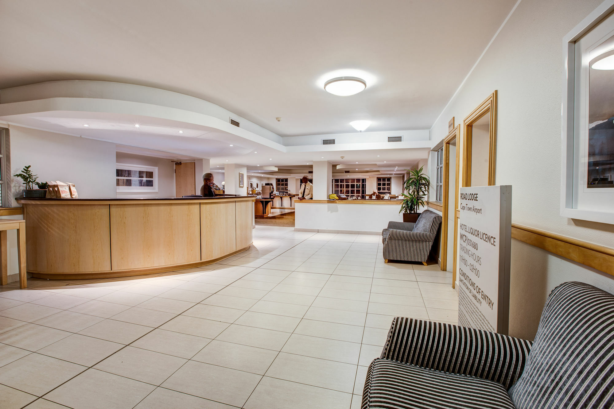 Road Lodge Cape Town International Airport エクステリア 写真